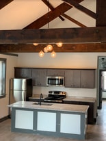 Building Photo - 2616 Short Vine St