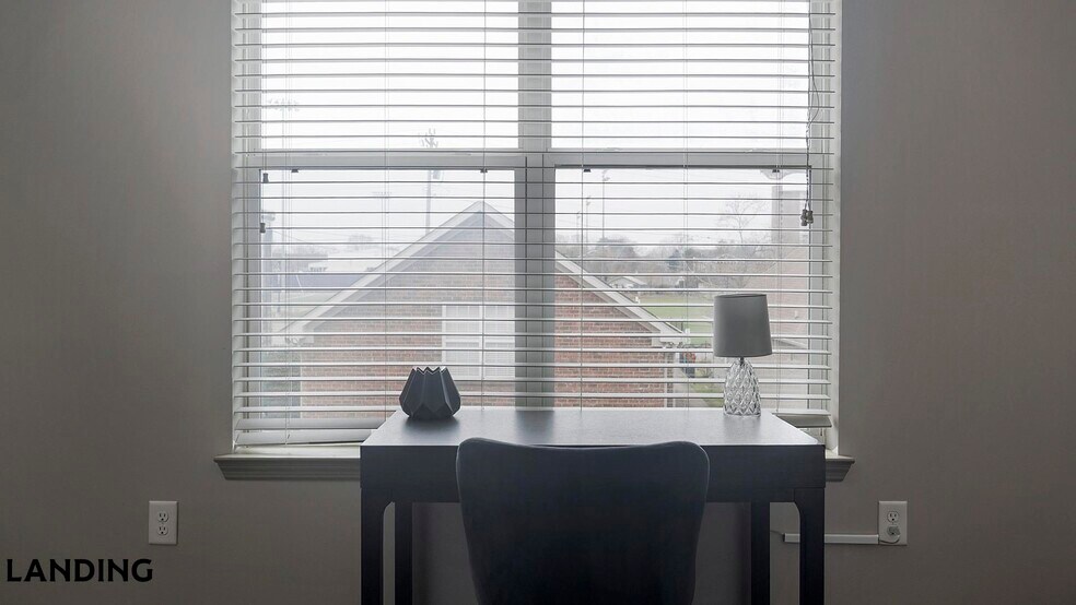 Building Photo - 225 Walden Village Ln