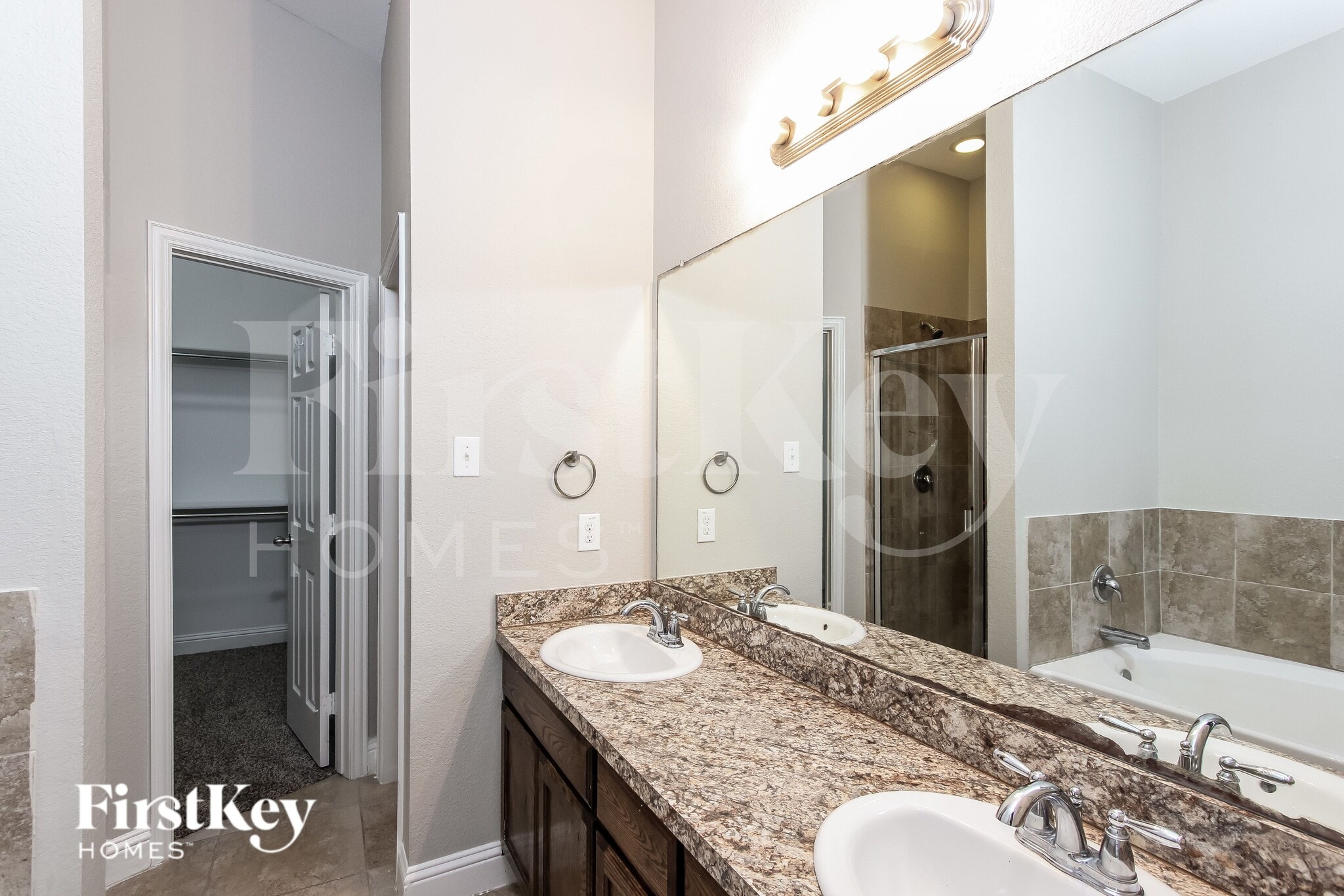 Building Photo - 1215 Jewel Ln