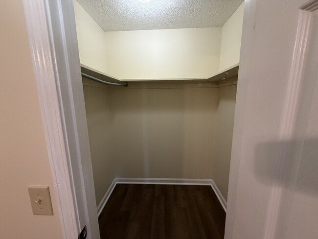 Building Photo - Home for Rent
