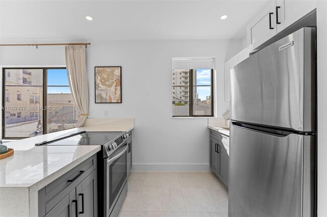 Building Photo - 1144 SW 4th St