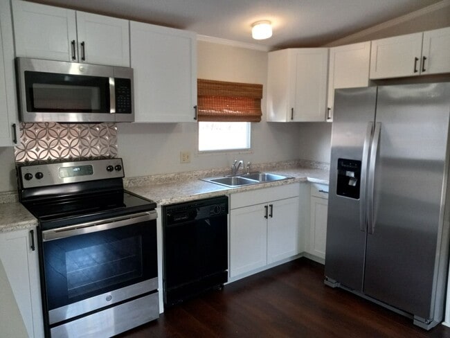 Building Photo - 2 Bedroom In Mount Sterling!