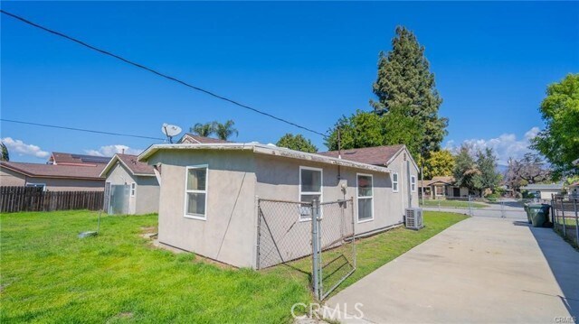 Building Photo - 11744 Mulhall St
