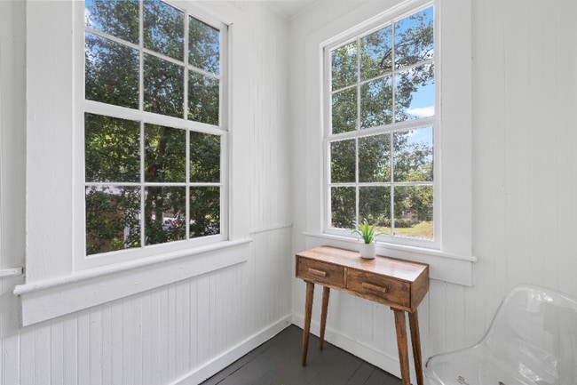 Building Photo - 311 Chatham St