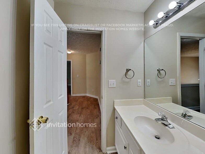 Building Photo - 2955 Dacula Oaks Dr NE