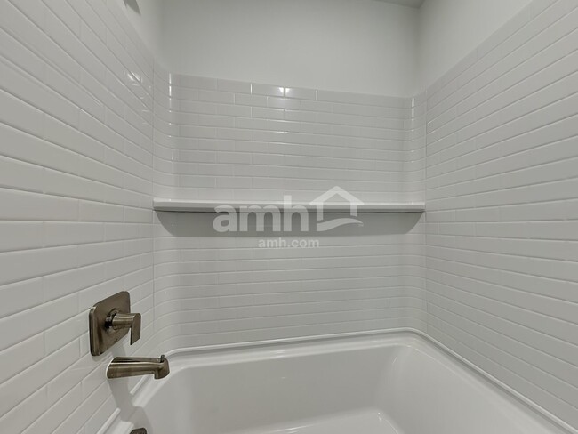 Building Photo - 7741 Selah St SW