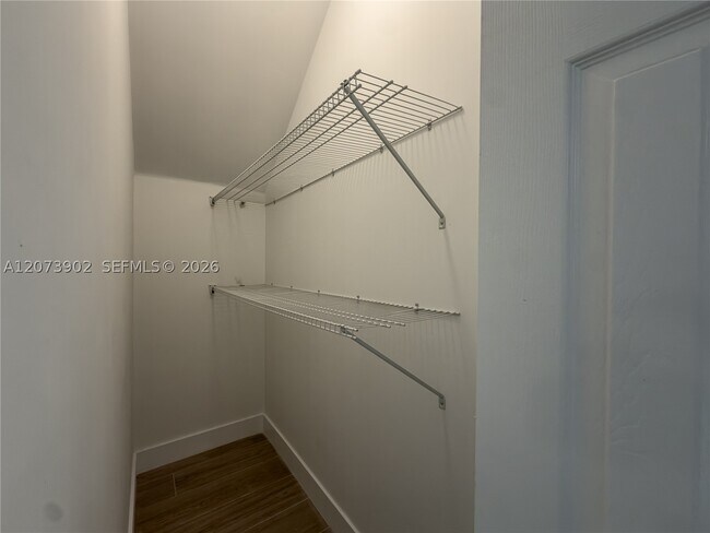 Building Photo - 5297 SW 183rd Ave