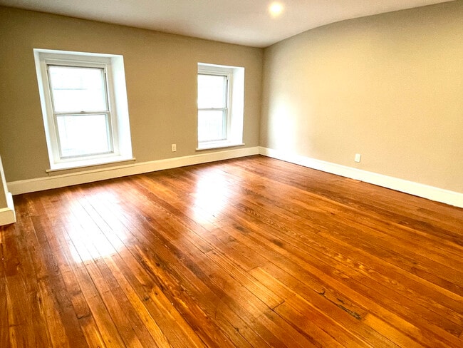 Building Photo - 4680 Umbria St