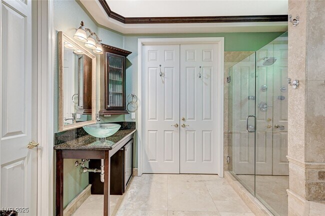 Building Photo - 10249 Wisteria Hills Ct