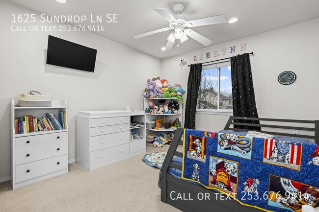 Building Photo - 1625 Sundrop Ln SE