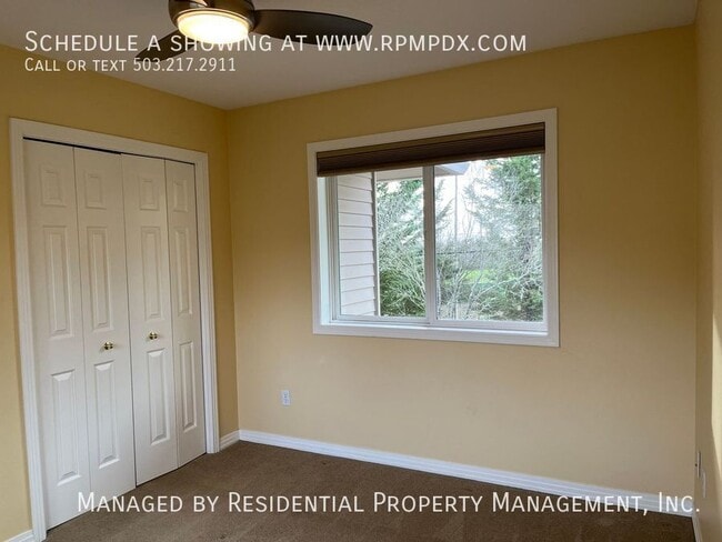 Building Photo - 3964 NW Brookview Way