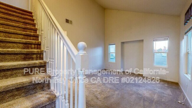 Building Photo - 2024 Northfield Dr