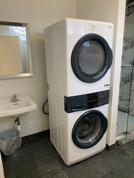 Building Photo - 8940 N Ramsey Rd