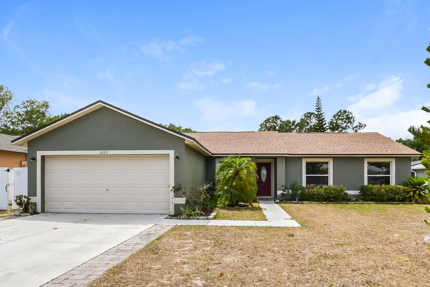 Primary Photo - 12123 Woodglen Cir