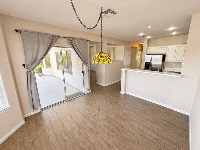 Building Photo - 2842 Freedom Hills Dr