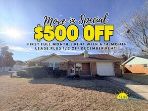 Building Photo - 4 miles from Hurlburt Field, 3 Bedroom beautiful home!