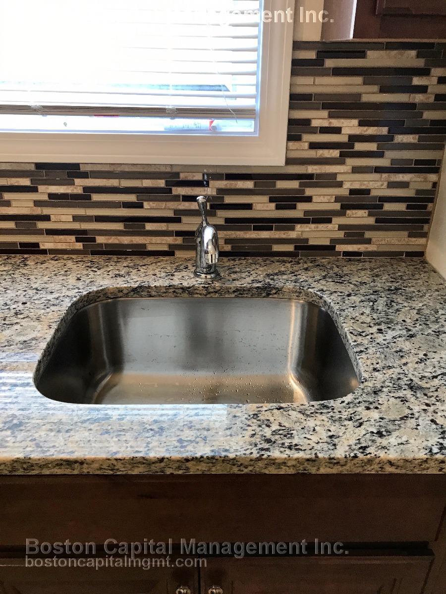 Building Photo - 78 Malden St