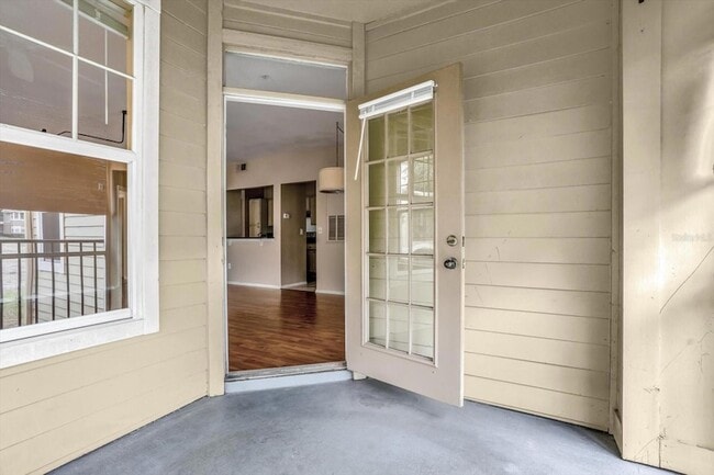 Building Photo - 404 Summit Ridge Pl