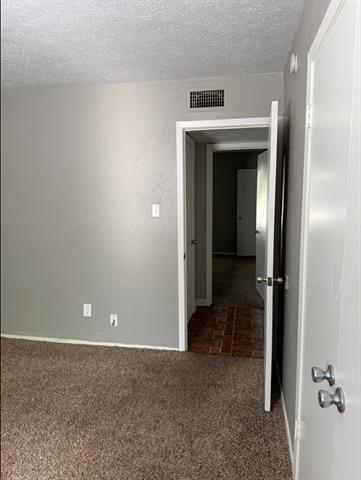 Building Photo - 1606 Dove Dr