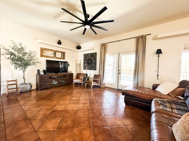 Building Photo - "Mesa Del Sol 3 Bedroom Home with a Pool a...