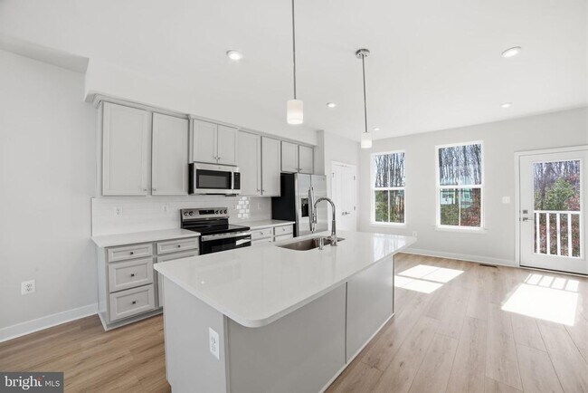 Building Photo - 6920 Braxton Spgs Wy