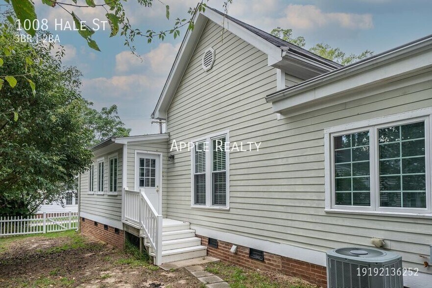 Building Photo - 1008 Hale St