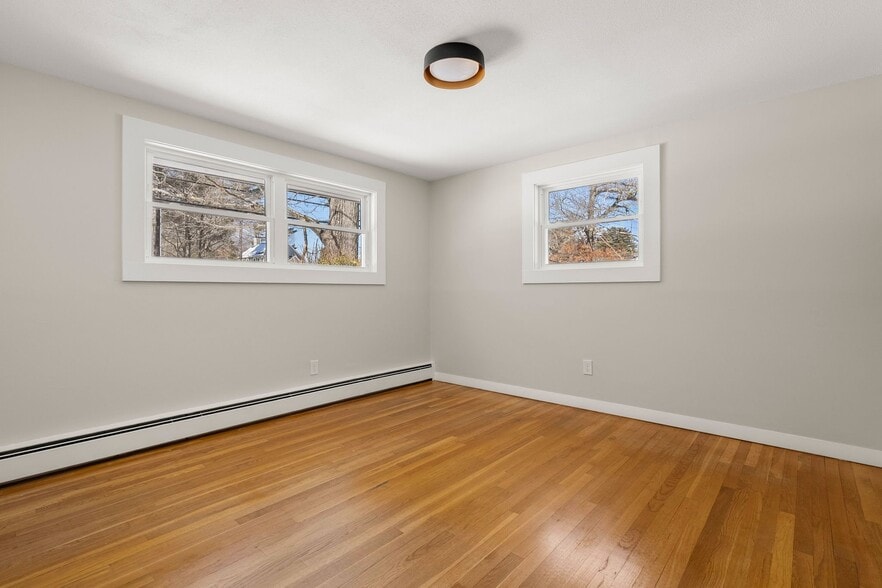 Building Photo - 41 Scadding St