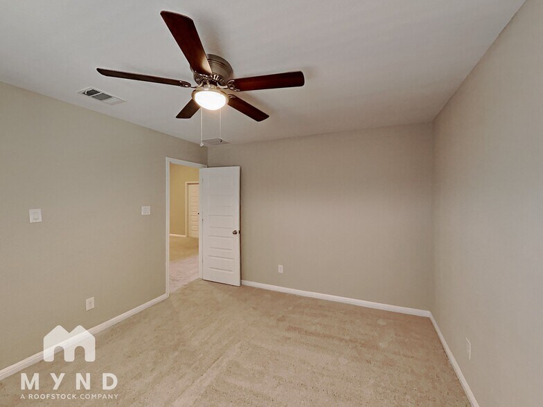 Building Photo - 2431 Carino Meadow