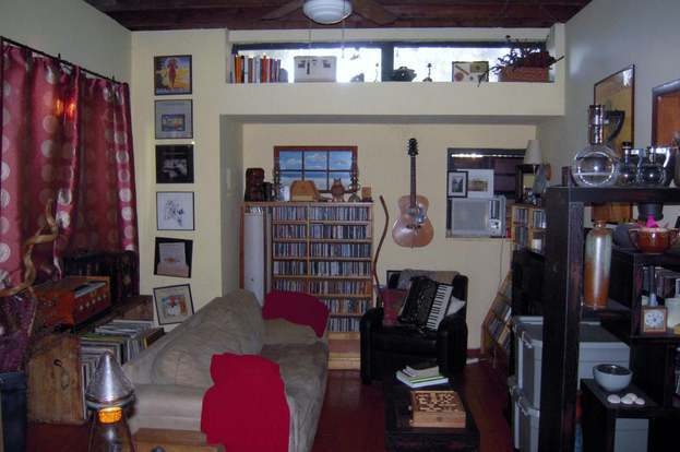 Building Photo - 301 Central Dr