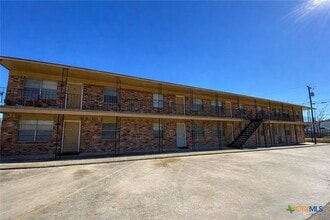 Building Photo - 307 Sunset Ln