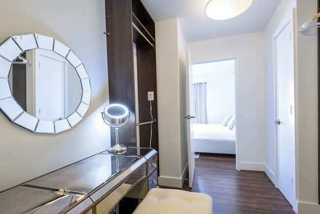 Building Photo - 3209 Cherry Hill Ln