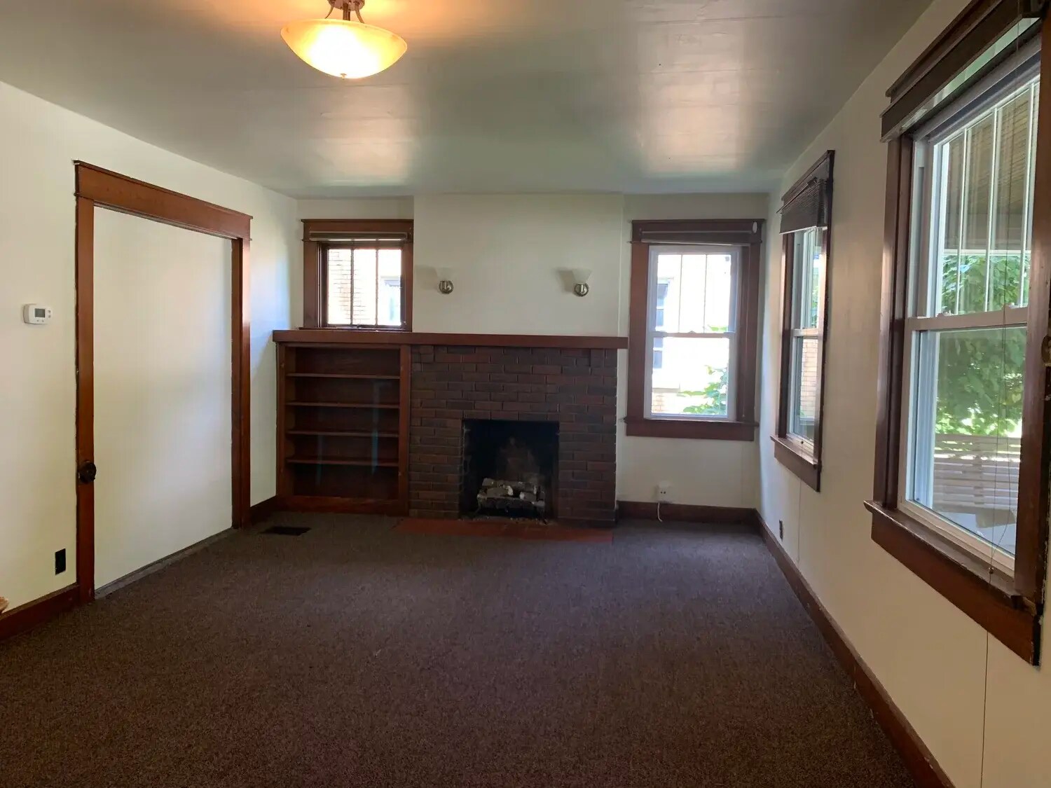 Building Photo - 720 E Hunter Ave