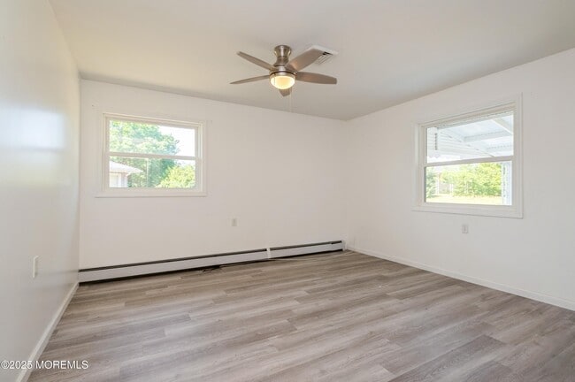 Building Photo - 11 St Pierri Ct