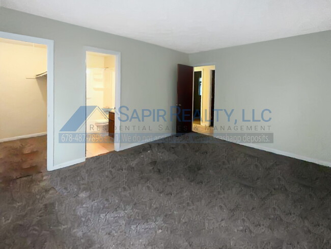 Building Photo - 5609 Mallard Trail