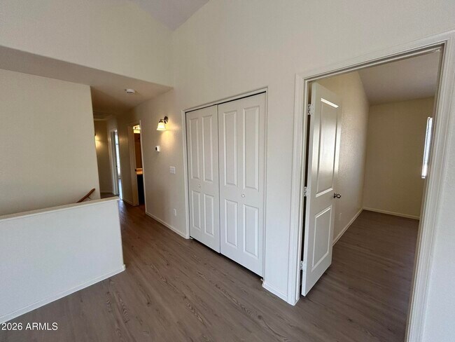 Building Photo - 42406 W Sunland Dr