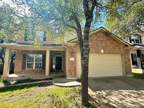 Building Photo - Stunning 4-Bedroom Home in the Desirable S...