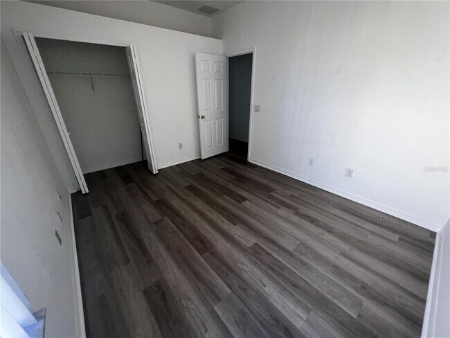 Building Photo - 1239 Dunbrooke St