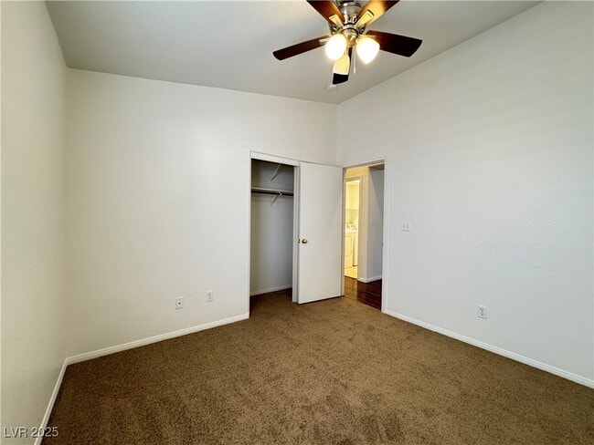 Building Photo - 909 Windhook St