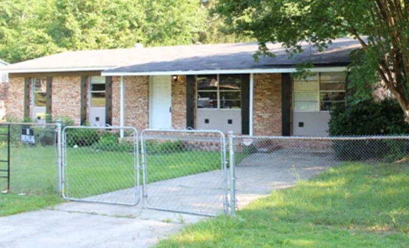 Primary Photo - 1831 Emerson Ave