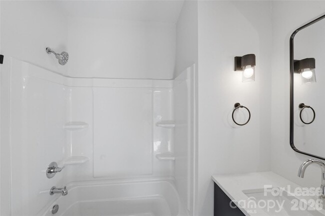 Building Photo - 1358 Briar Creek Rd