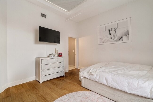 Building Photo - 188 North St