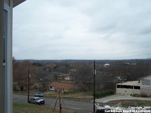 Building Photo - 1270 Hillcrest Dr