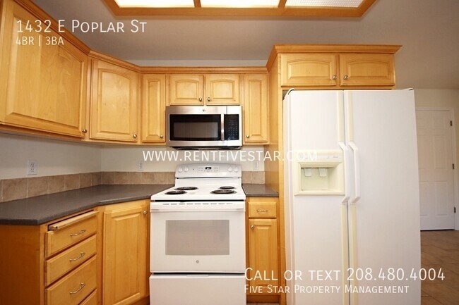 Building Photo - 1432 E Poplar St
