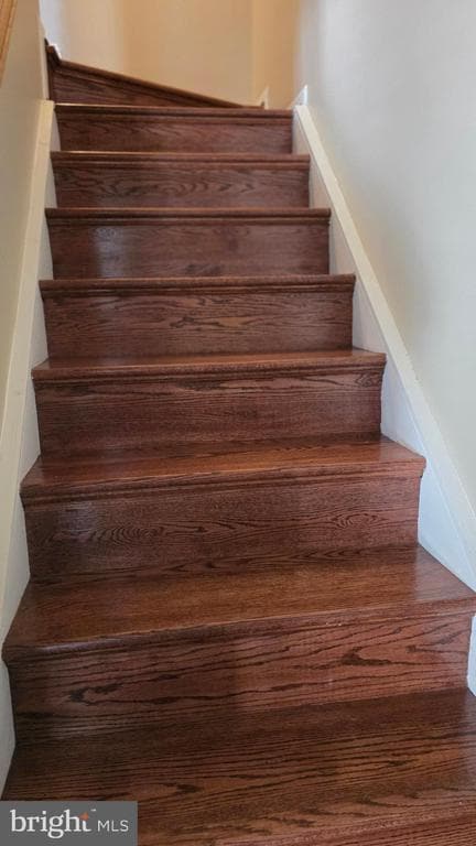 Building Photo - 1246 Quaker Ridge Dr