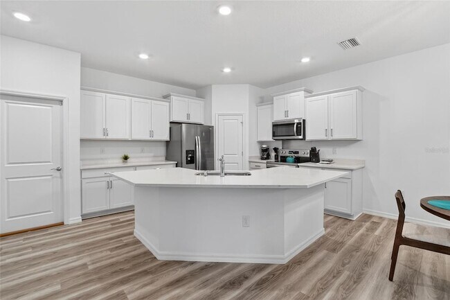 Building Photo - 4027 Westwood Flds Lp