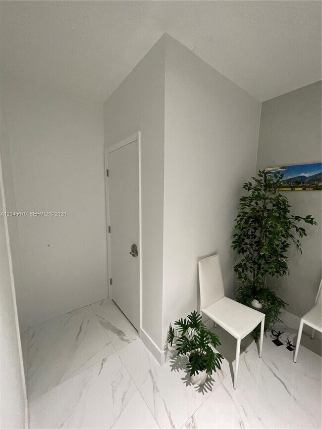 Building Photo - 16385 Biscayne Blvd