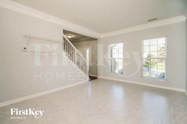 Building Photo - 17713 Oak Edge Cir