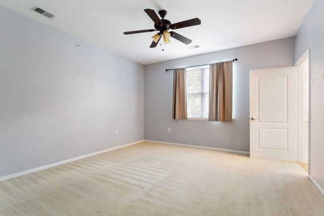 Building Photo - 5329 Warminster Dr