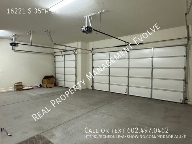 Building Photo - 16221 S 35th Dr