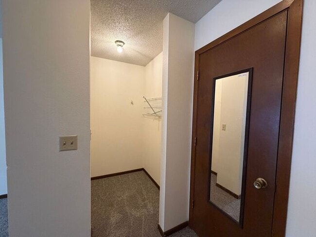 Building Photo - $1,400 | 3 Bedroom, 2 Bathroom House | Pets Negotiable* | Available for an Immediate Move In!